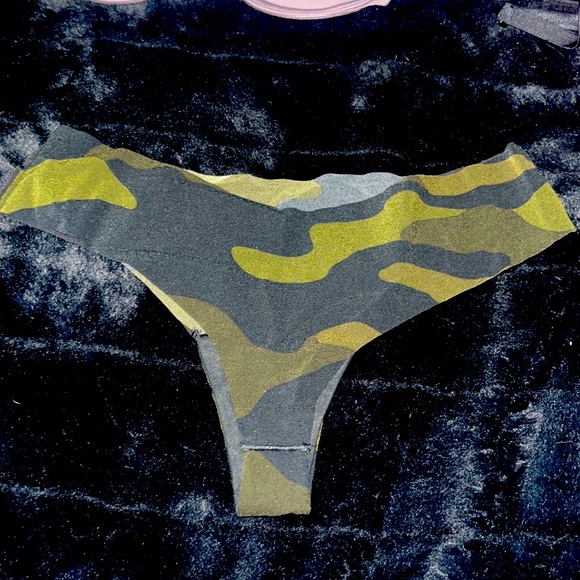 Victoria’s Secret pink, camo underwear - Picture 1 of 3